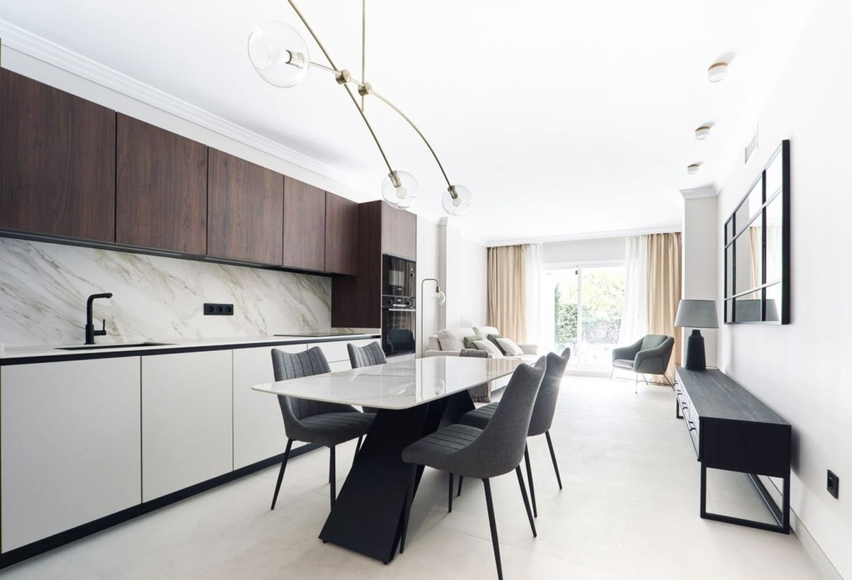 Piso de 3 Dormitorios en venta en San Pedro de Alcántara