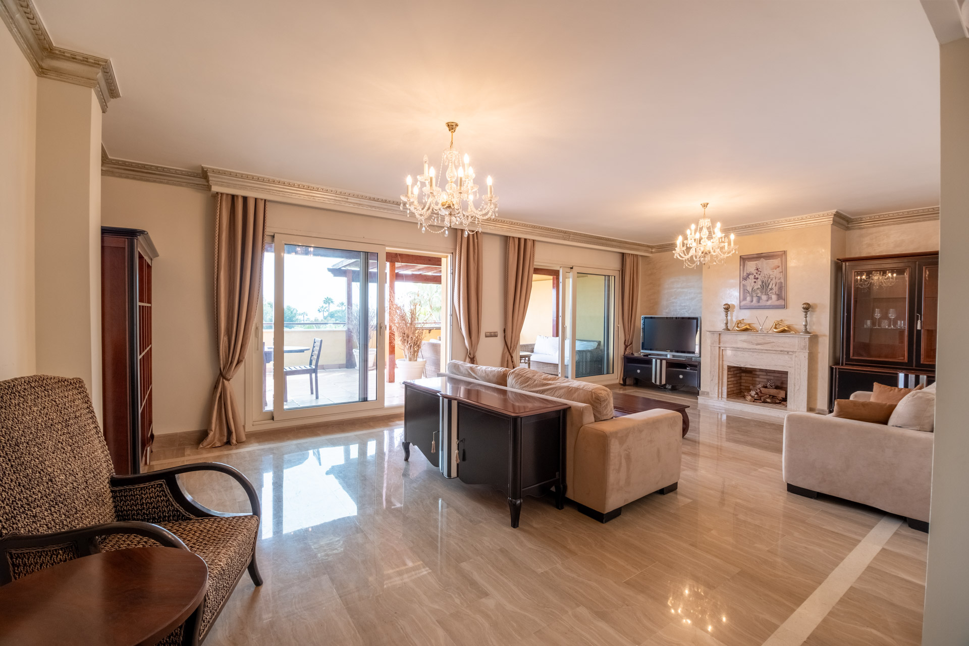 Piso de 3 Dormitorios en venta en Sierra Blanca, Marbella
