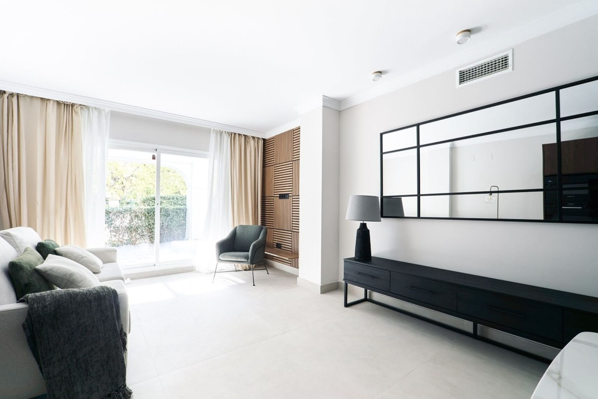 Piso de 3 Dormitorios en venta en San Pedro de Alcántara