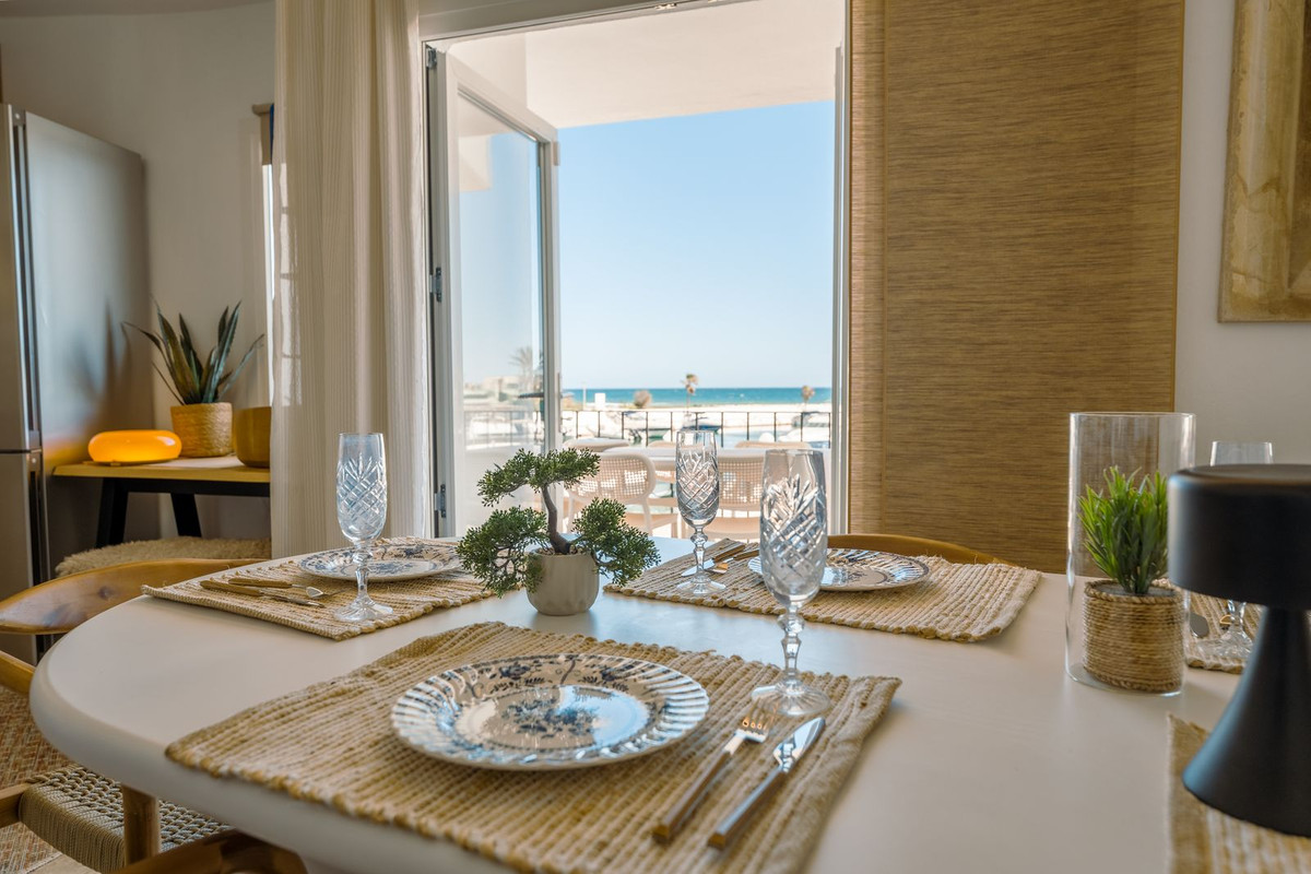 4 Bed, 3 Bath - Townhouse Holiday Rental in Cabopino, Marbella