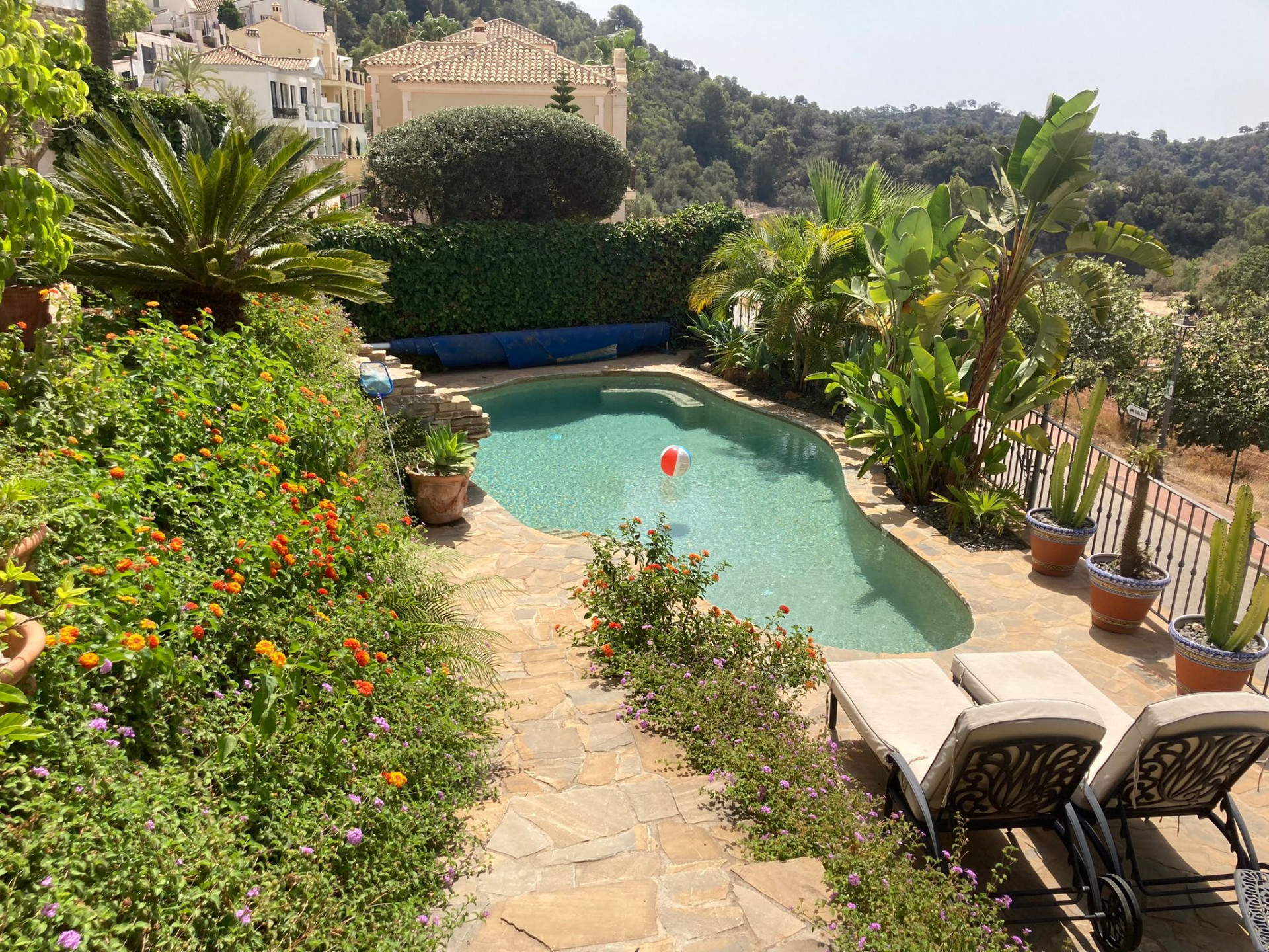 Casa de 3 Dormitorios y 2 Baños en venta en Istán