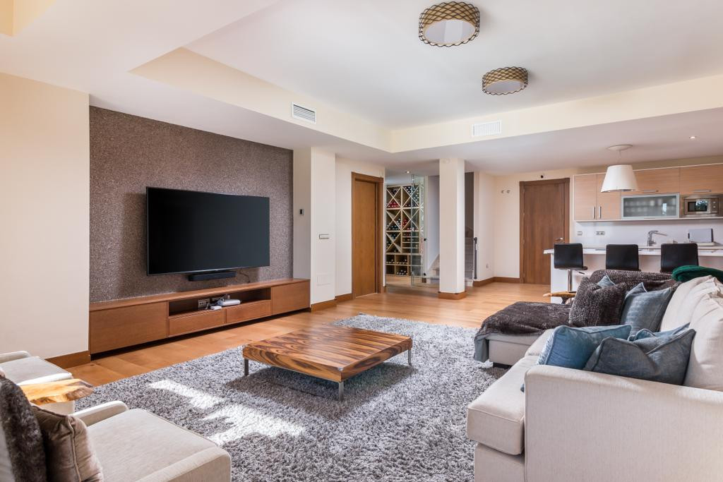 Casa de 6 Dormitorios en venta en Benahavís