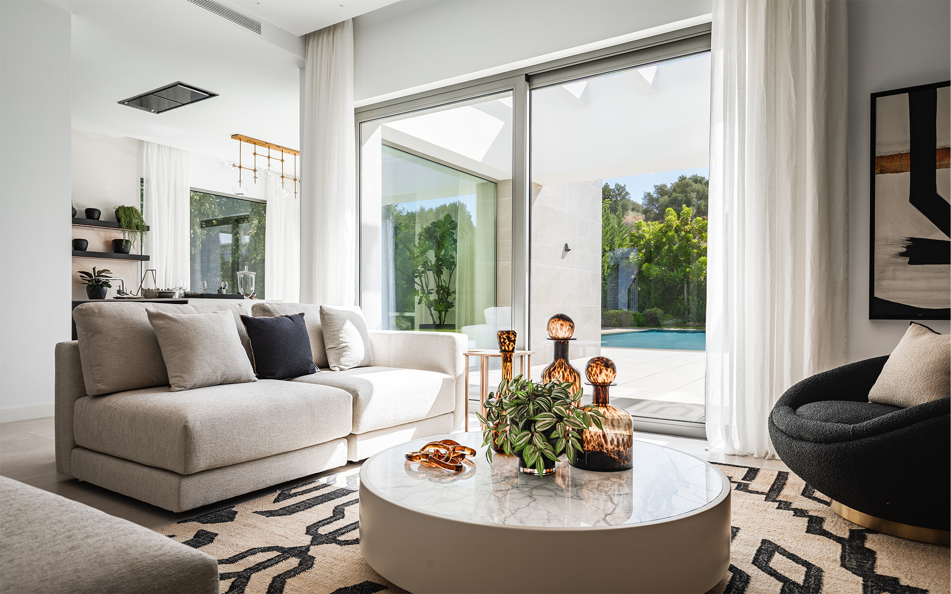 5 спални, 5 бани - Вила за продажба в El Paraiso, Estepona