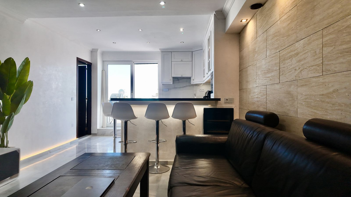Ático de 2 Dormitorios en venta en El Paraíso