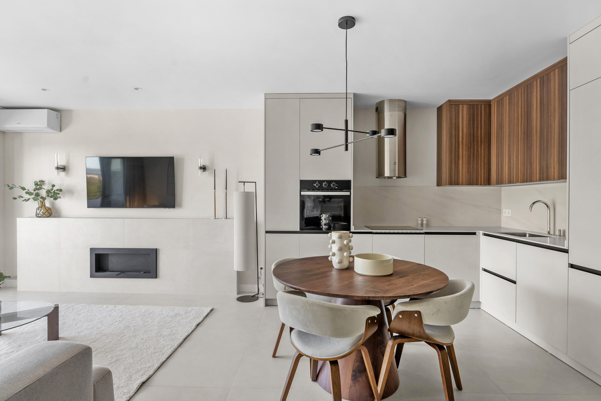 Piso de 3 Dormitorios en venta en Los Almendros, Benahavís