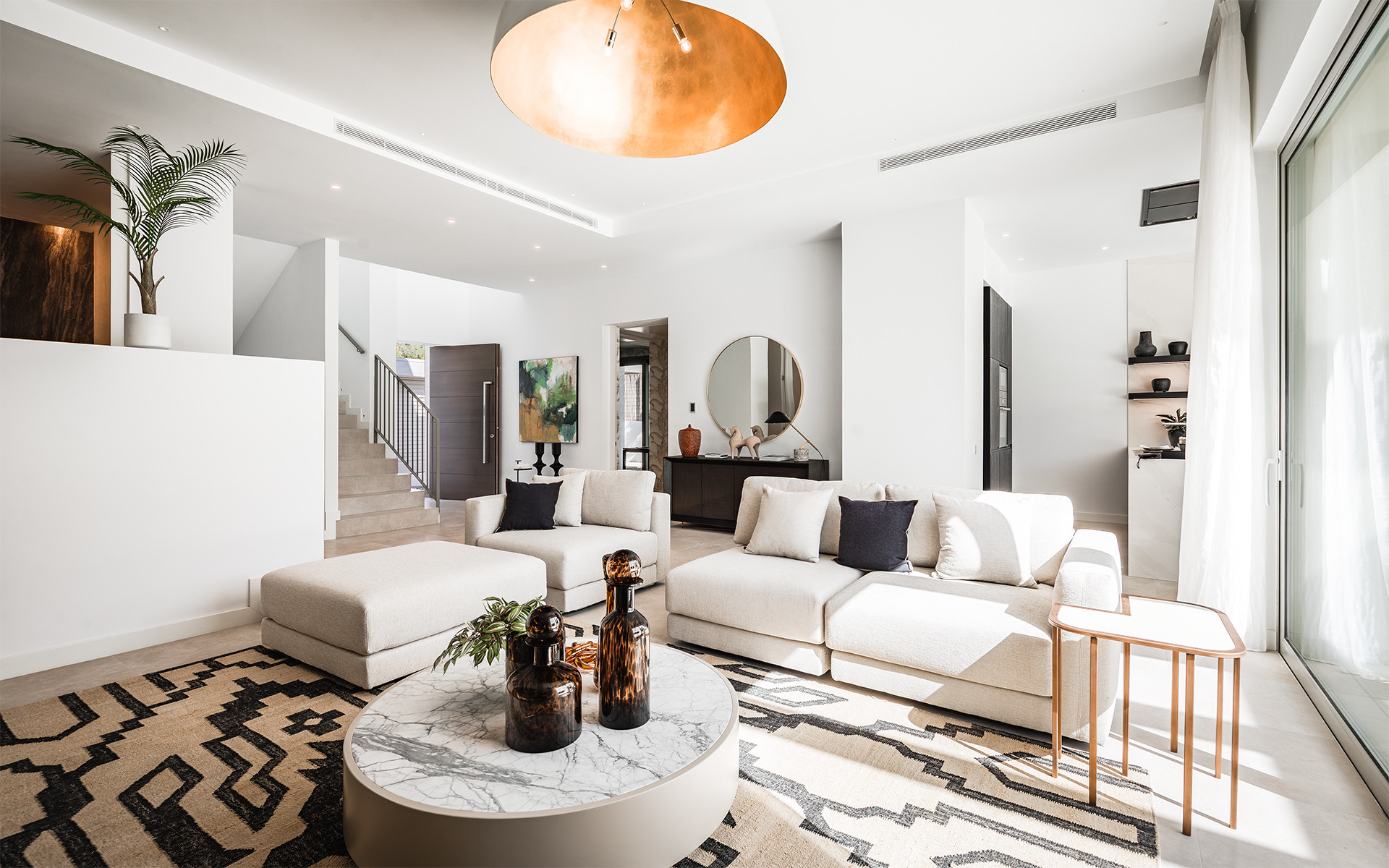 5 спални, 5 бани - Вила за продажба в El Paraiso, Estepona