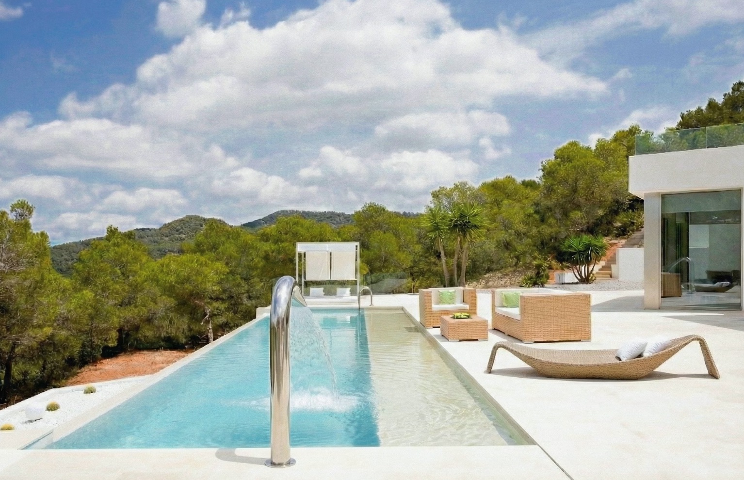 Casa de 4 Dormitorios y 4 Baños en alquiler en Sant Josep de sa Talaia