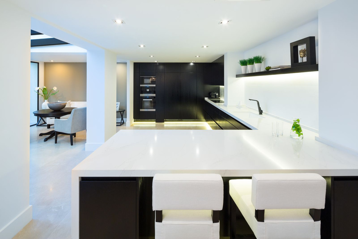 Casa de 5 Dormitorios y 5 Baños en venta en Nueva Andalucía, Marbella