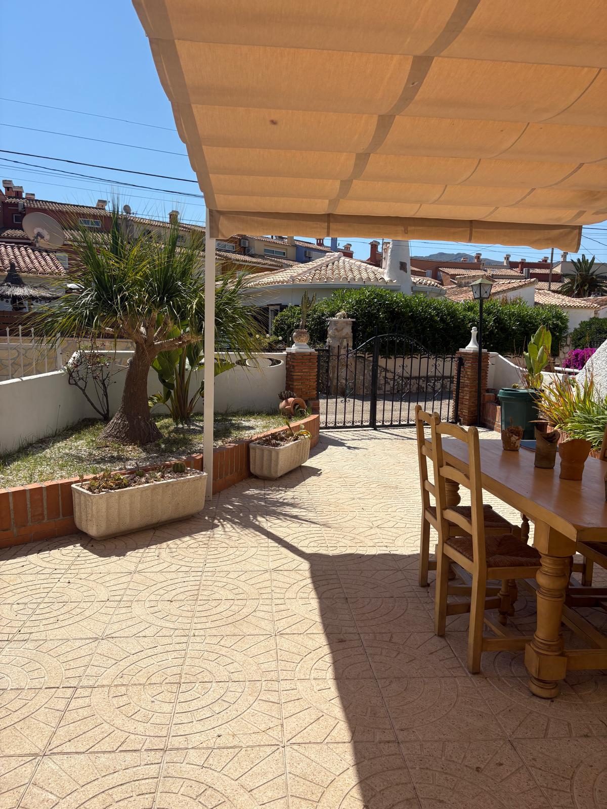 Piso de 3 Dormitorios y 1 Baño en venta en Dénia