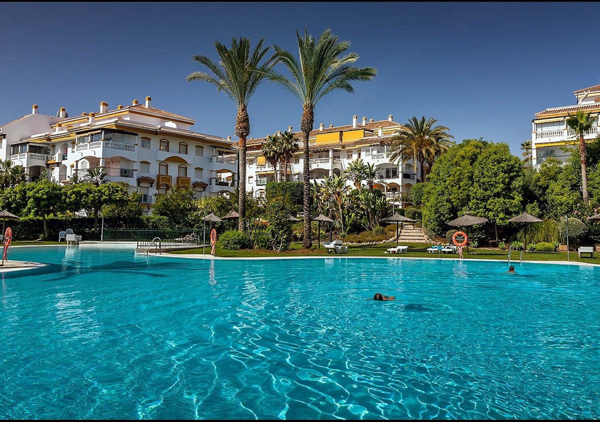 Piso de 3 Dormitorios y 3 Baños en venta en Puerto Banús