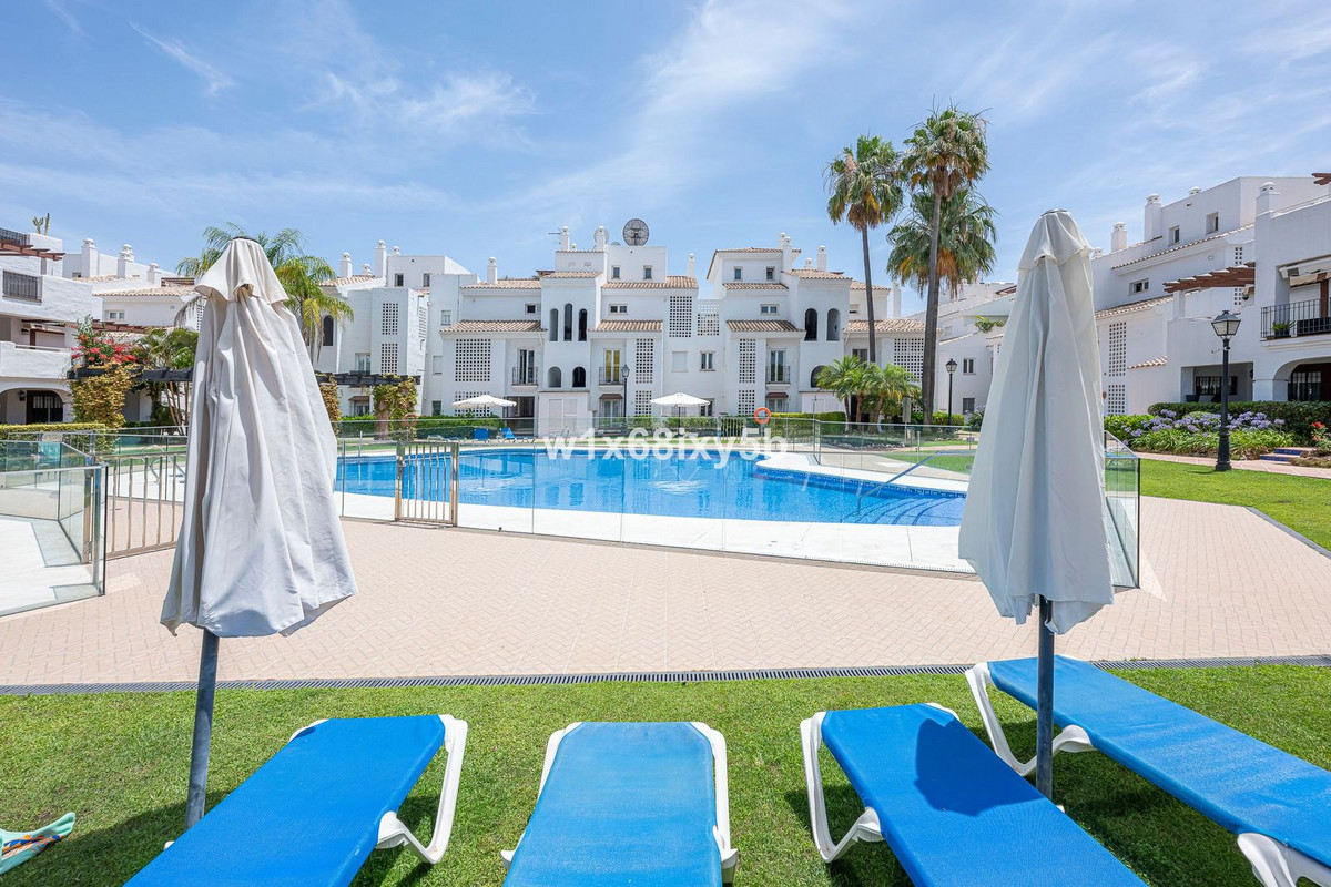 Piso de 3 Dormitorios en venta en San Pedro de Alcántara