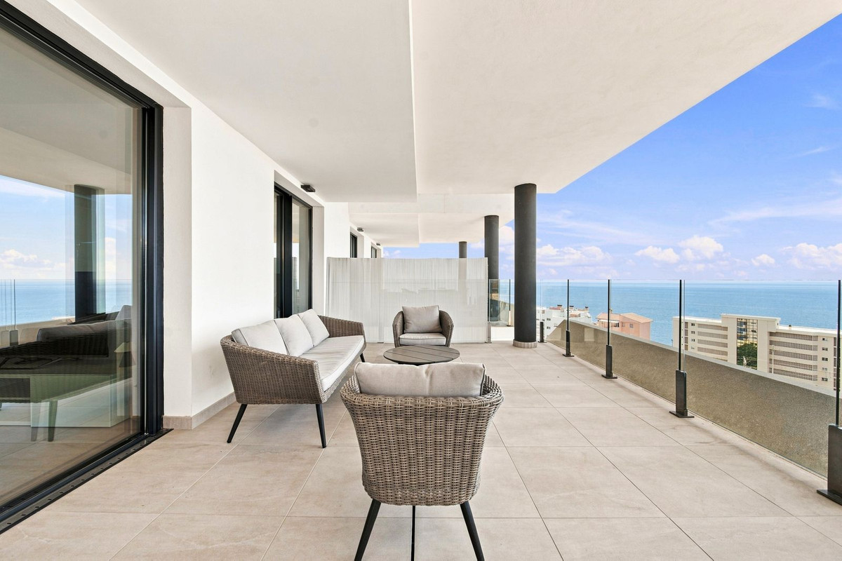 Piso de 2 Dormitorios en venta en Fuengirola