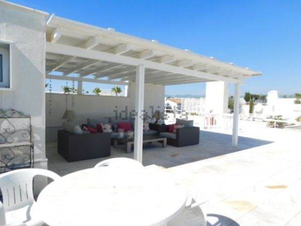 Ático de 3 Dormitorios y 4 Baños en venta en Puerto Banús, Marbella
