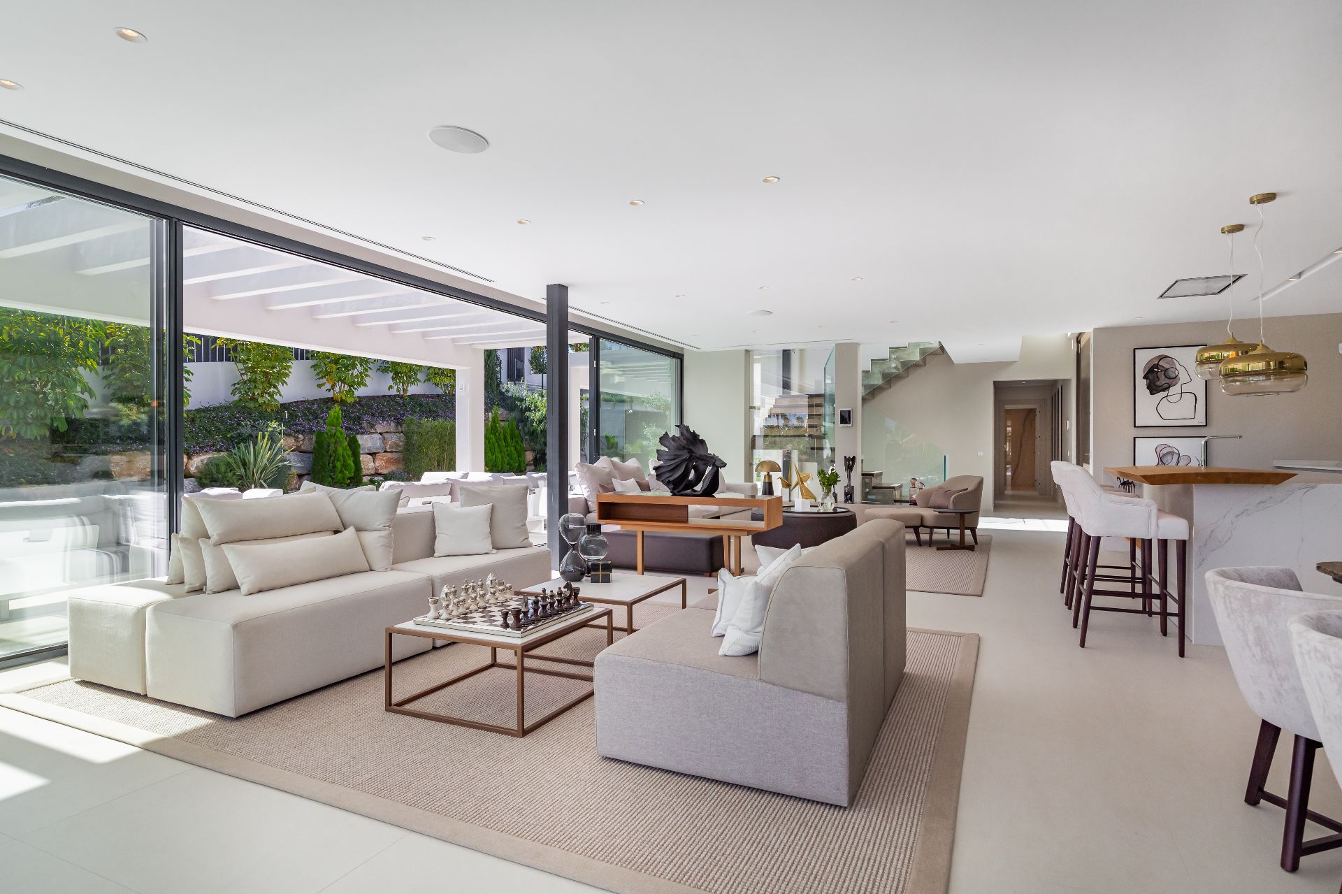 Casa de 6 Dormitorios en venta en Nueva Andalucía, Marbella