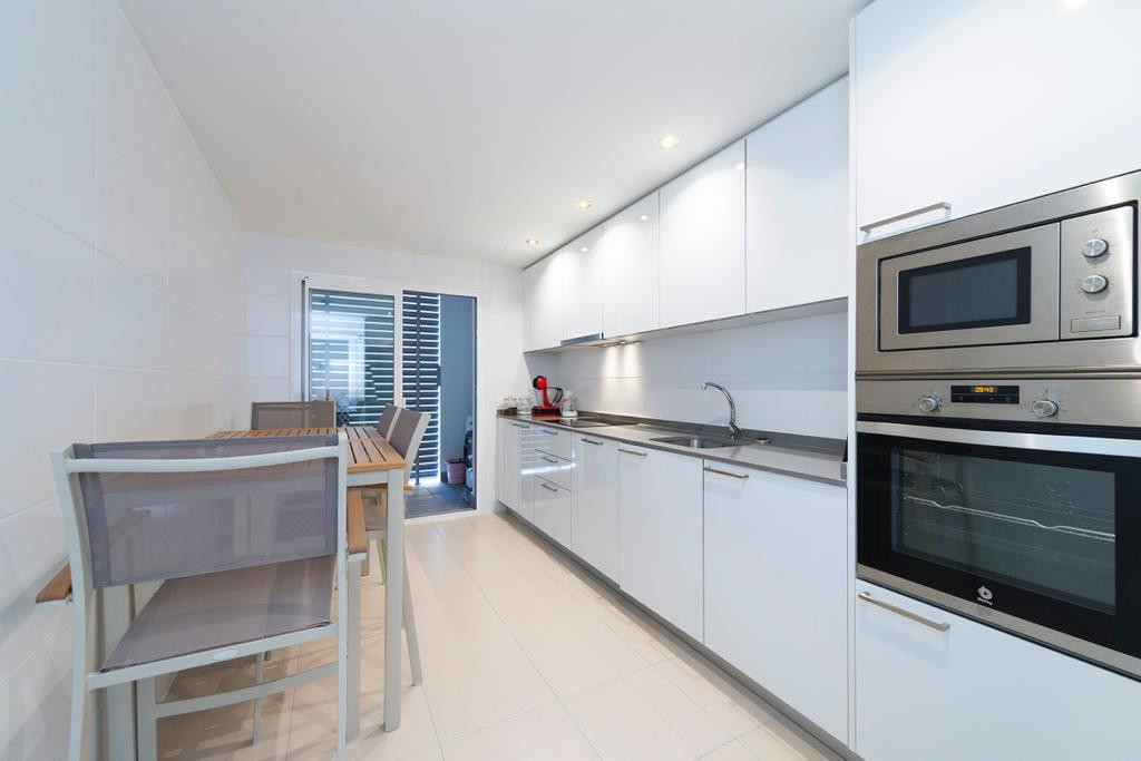 Ático de 3 Dormitorios y 2 Baños en venta en Nueva Andalucía, Marbella