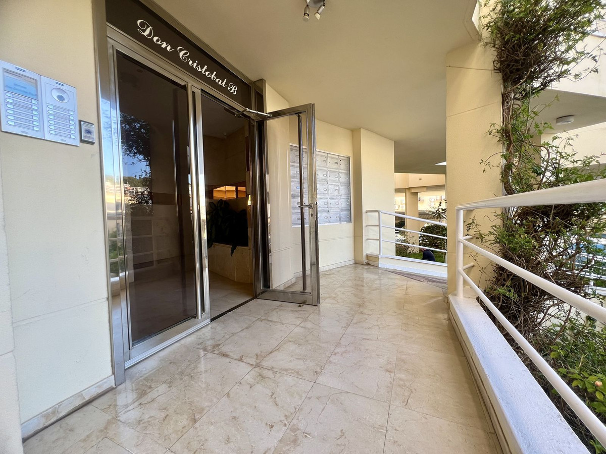 Piso de 3 Dormitorios en venta en Torremolinos