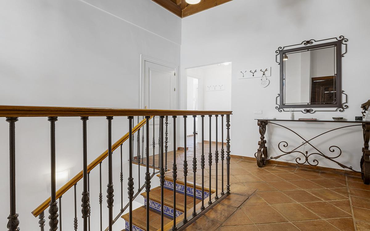 Casa Adosada de 5 Dormitorios en venta en Benahavís