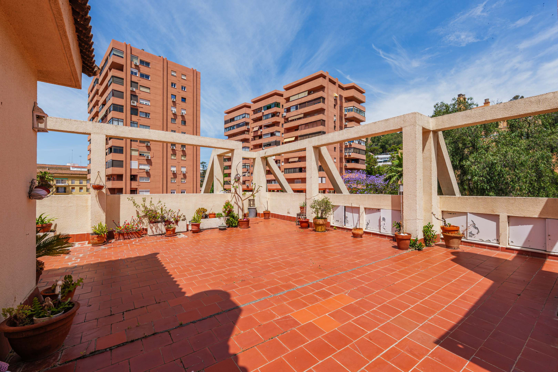 Ático de 3 Dormitorios y 2 Baños en venta en Málaga Este