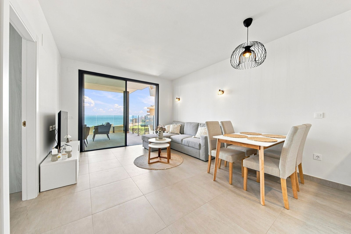 Piso de 2 Dormitorios en venta en Fuengirola