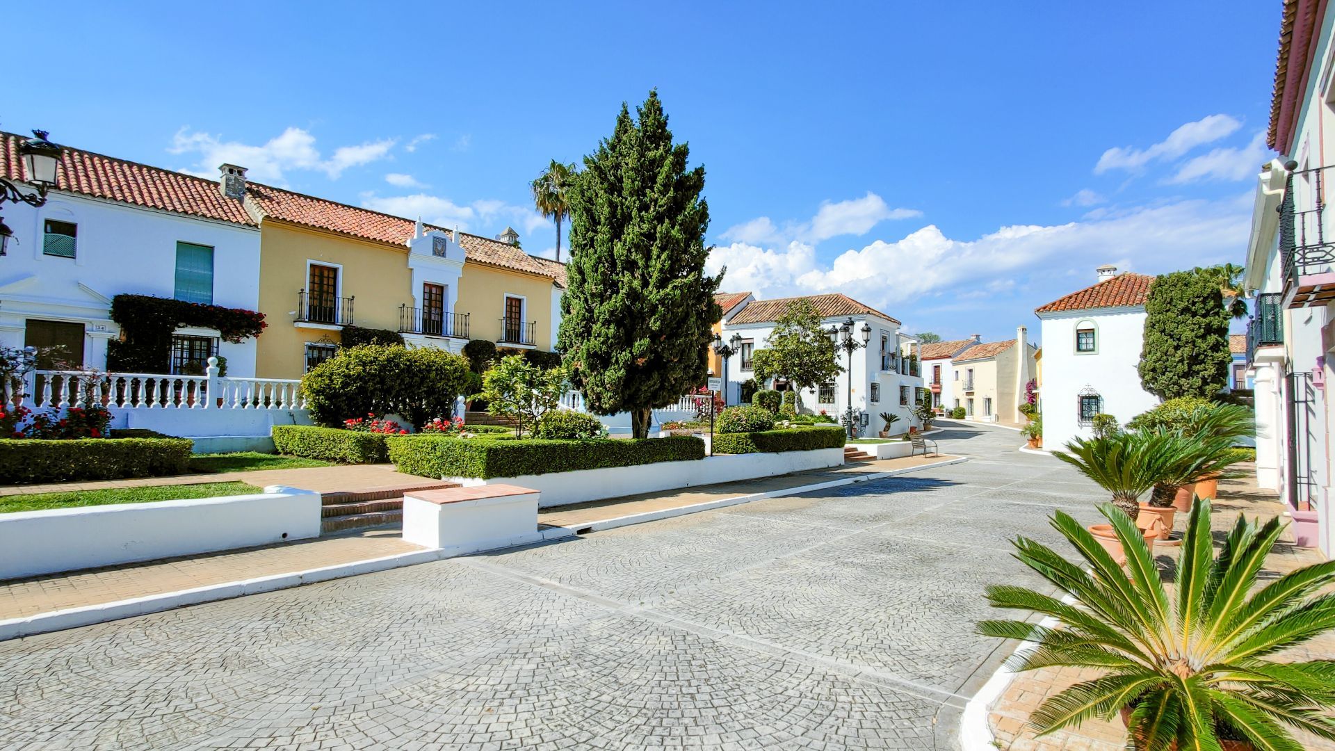 Casa Adosada de 3 Dormitorios en venta en San Pedro de Alcántara
