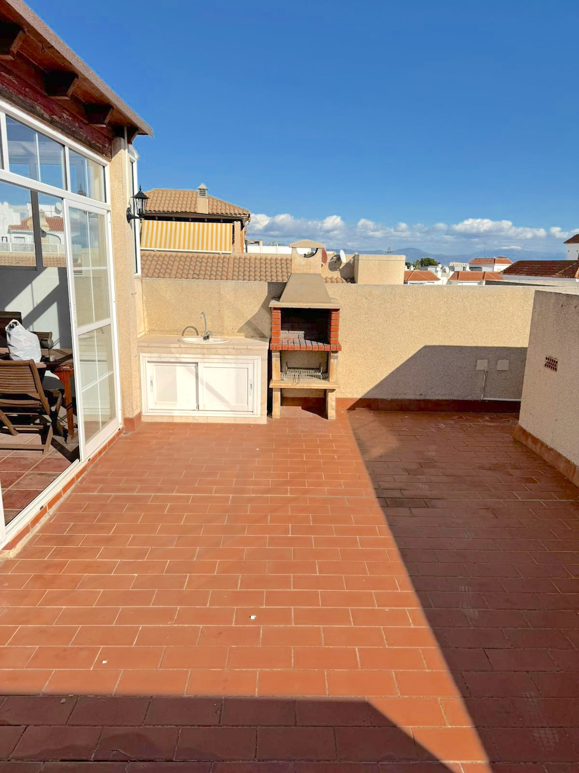 Ático de 4 Dormitorios y 2 Baños en venta en Torremolinos