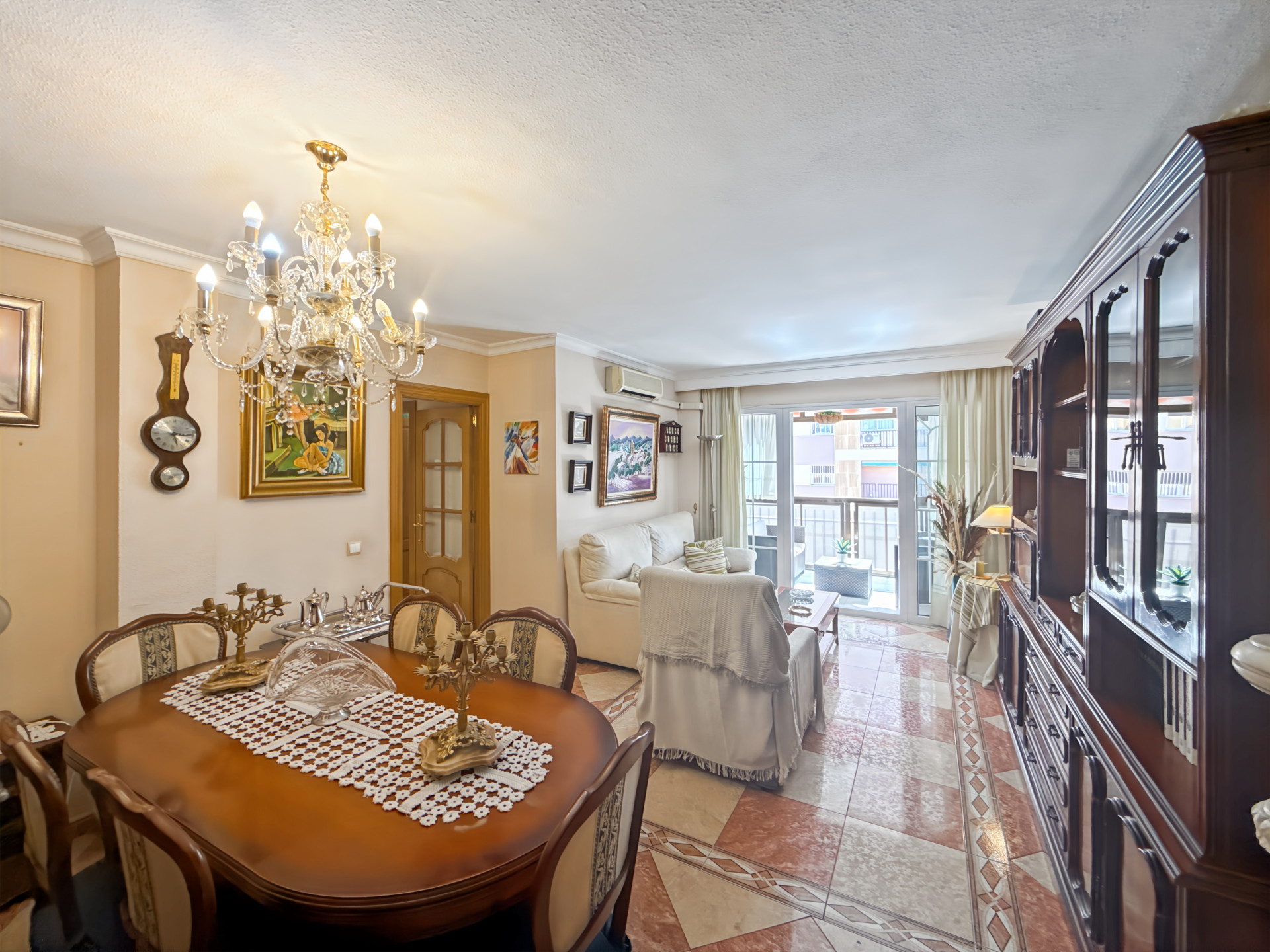 Piso de 4 Dormitorios y 2 Baños en venta en Málaga Centro