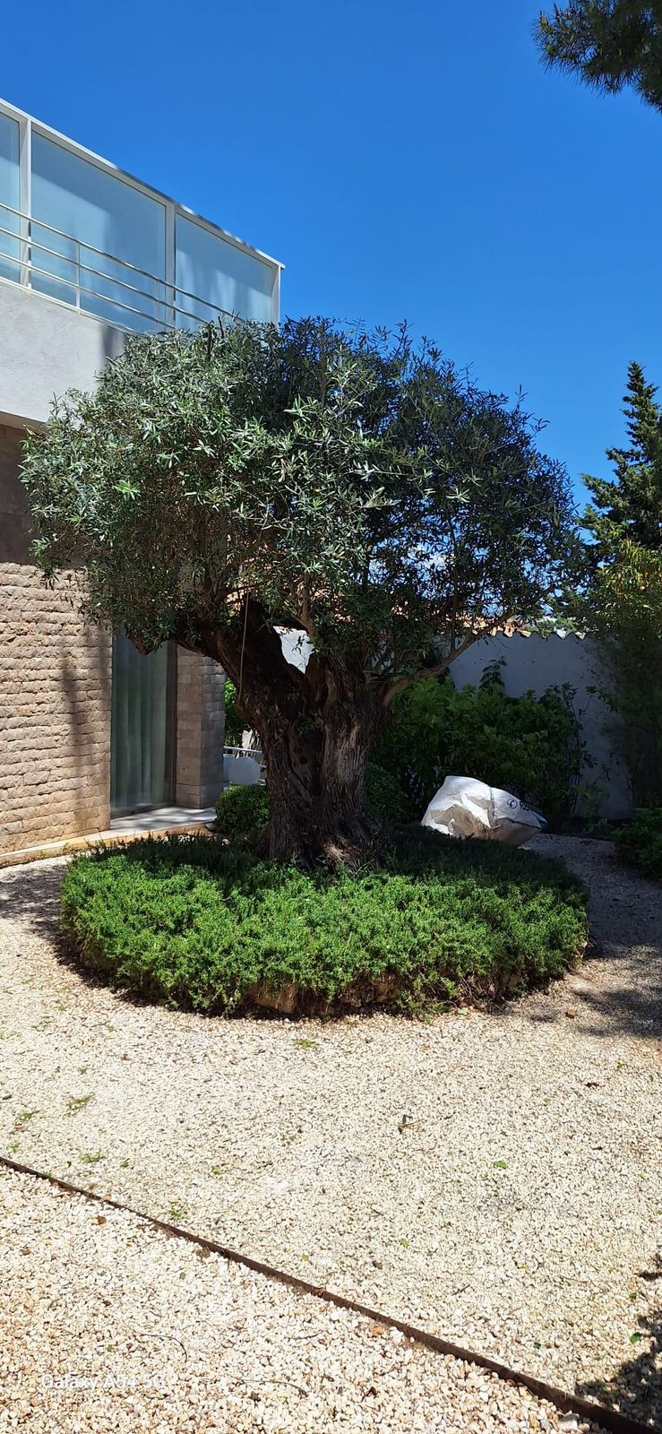 Casa de 5 Dormitorios y 5 Baños en venta en Nueva Andalucía, Marbella