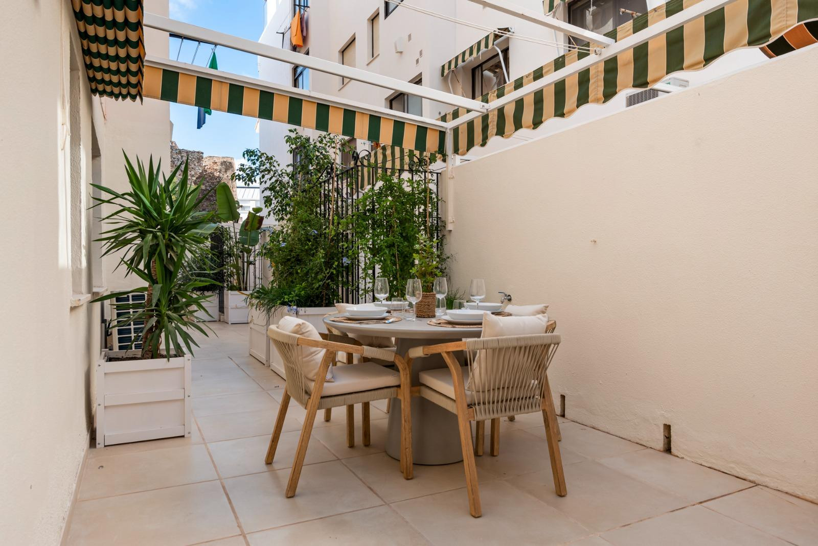 Piso de 3 Dormitorios en venta en La Alqueria, Estepona