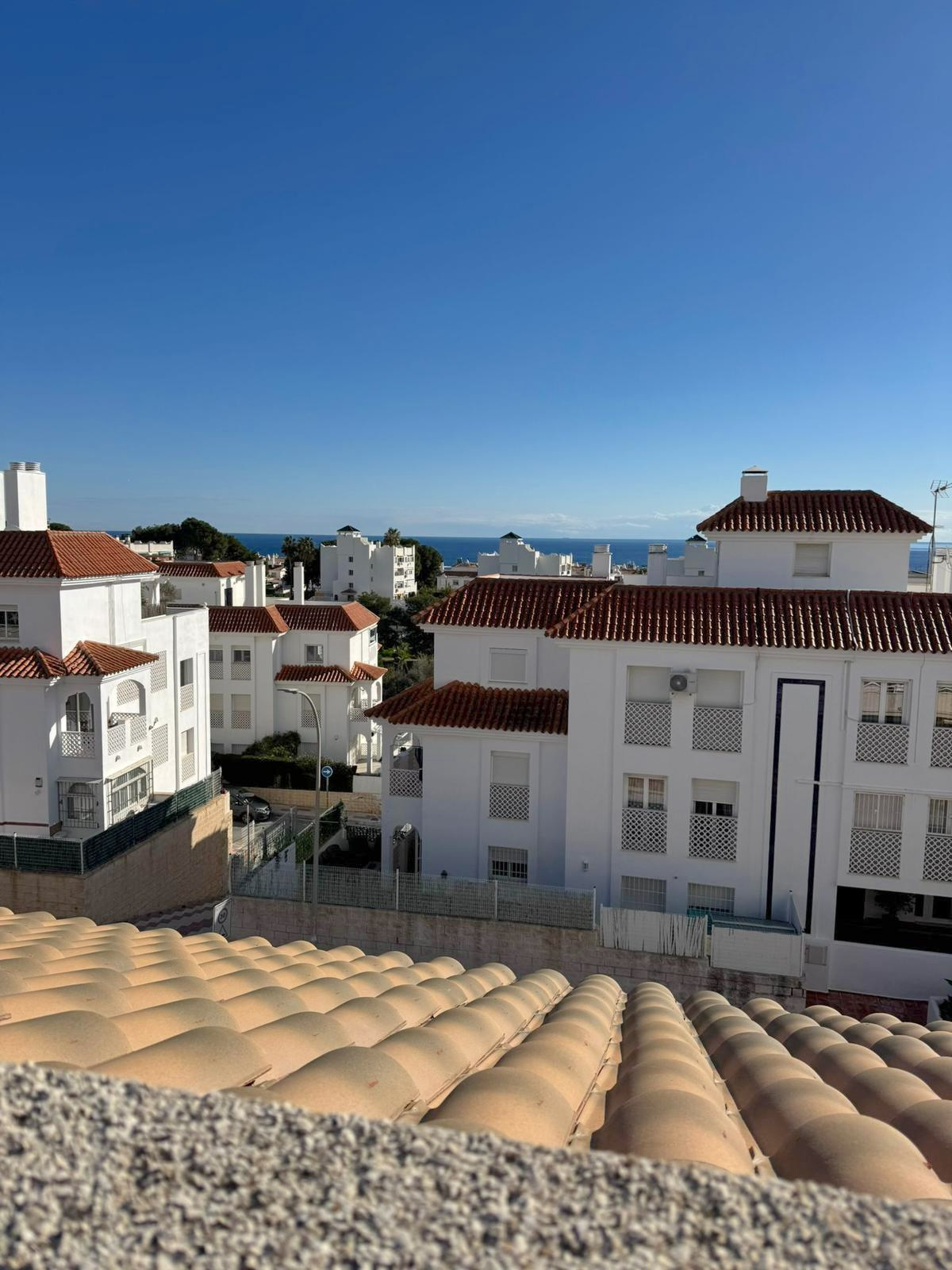 Ático de 4 Dormitorios y 2 Baños en venta en Torremolinos
