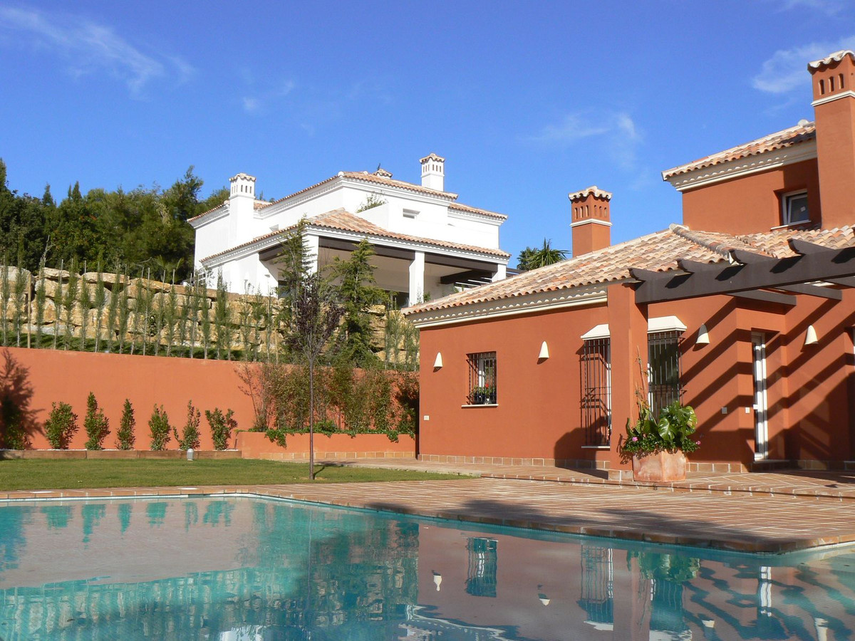 4 спални, 4 бани - Вила за продажба в Sotogrande Alto