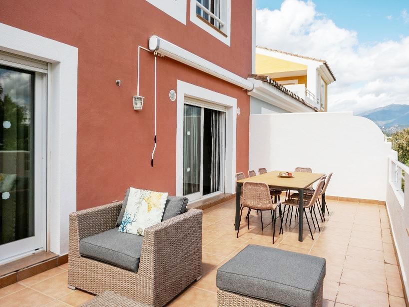 Piso de 3 Dormitorios y 3 Baños en venta en La Alqueria, Estepona
