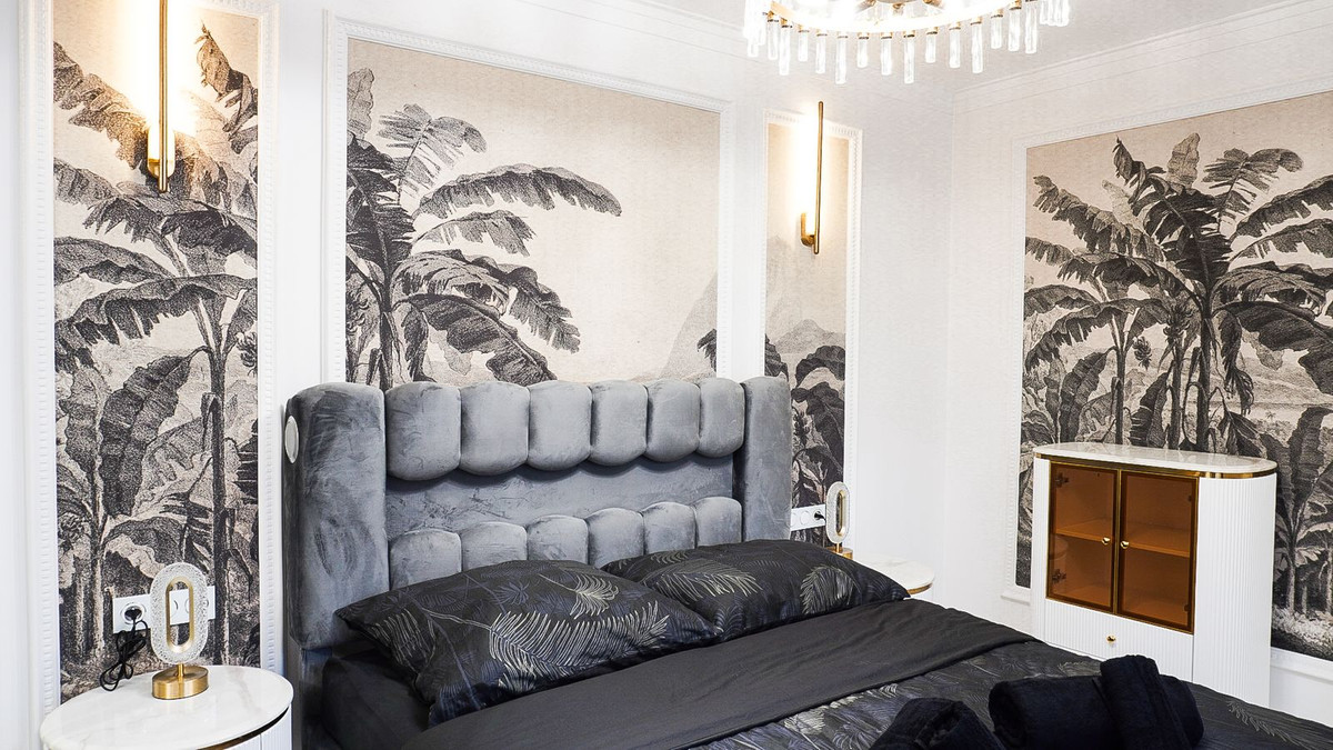 Piso de 2 Dormitorios y 1 Baño en venta en Nueva Andalucía, Marbella