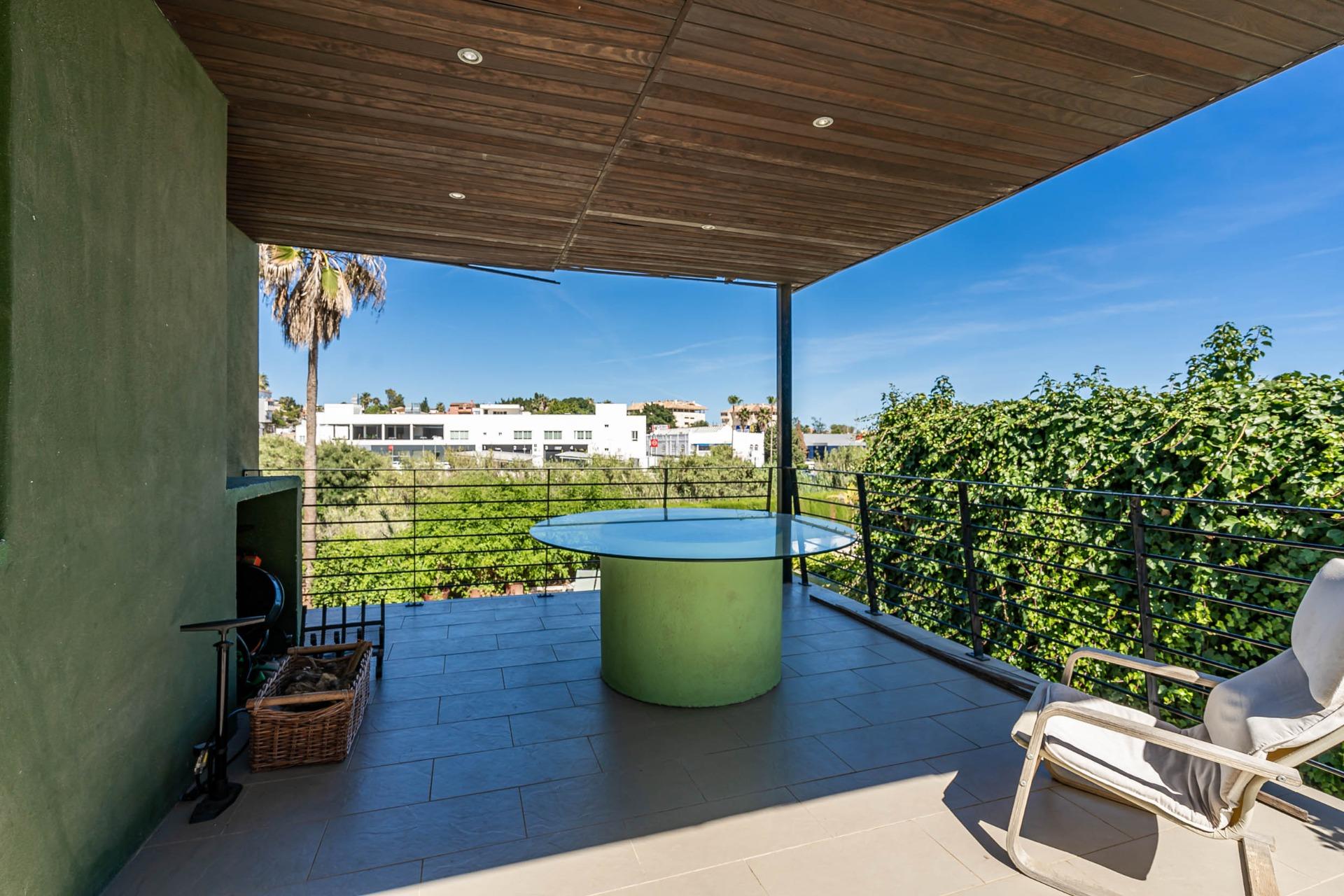 Casa de 5 Dormitorios en venta en Mijas