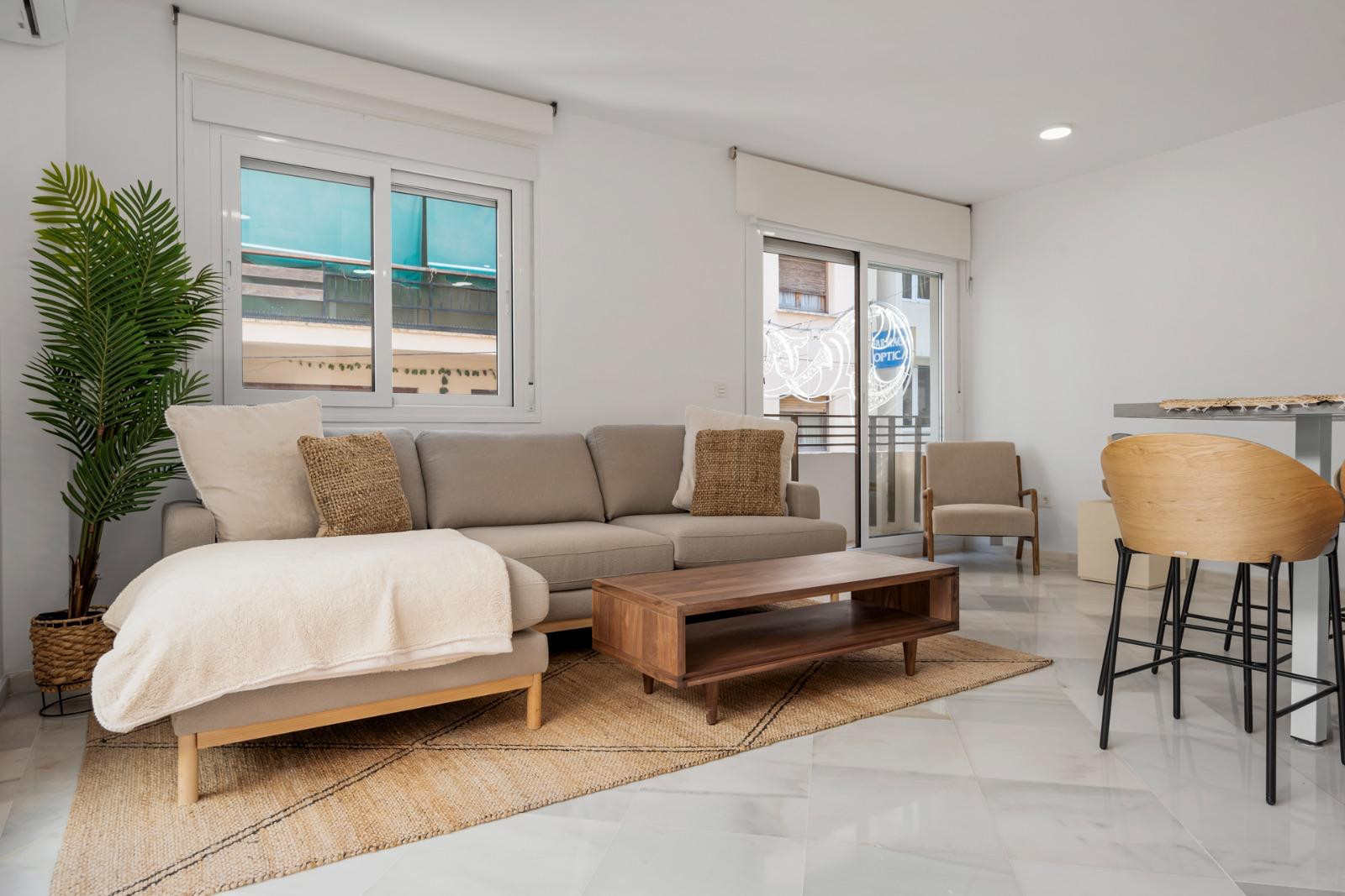 Piso de 3 Dormitorios en venta en La Alqueria, Estepona