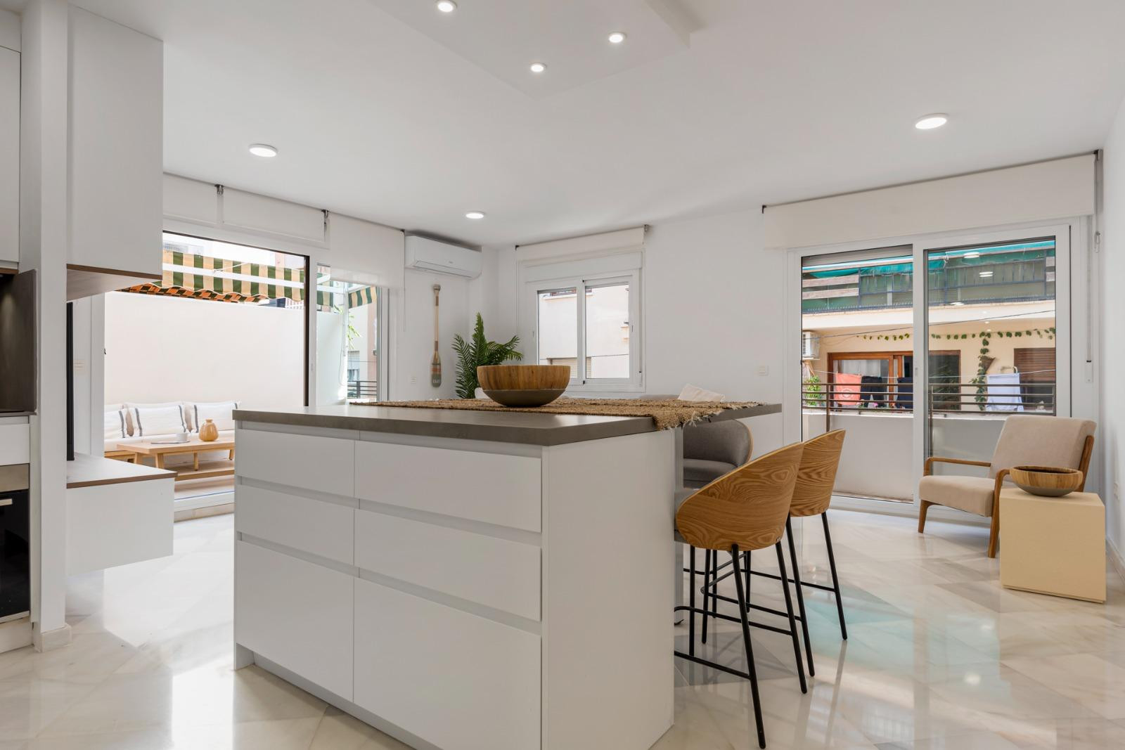 Piso de 3 Dormitorios en venta en La Alqueria, Estepona