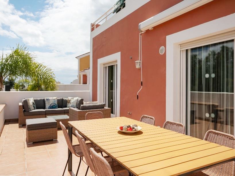 Piso de 3 Dormitorios y 3 Baños en venta en La Alqueria, Estepona