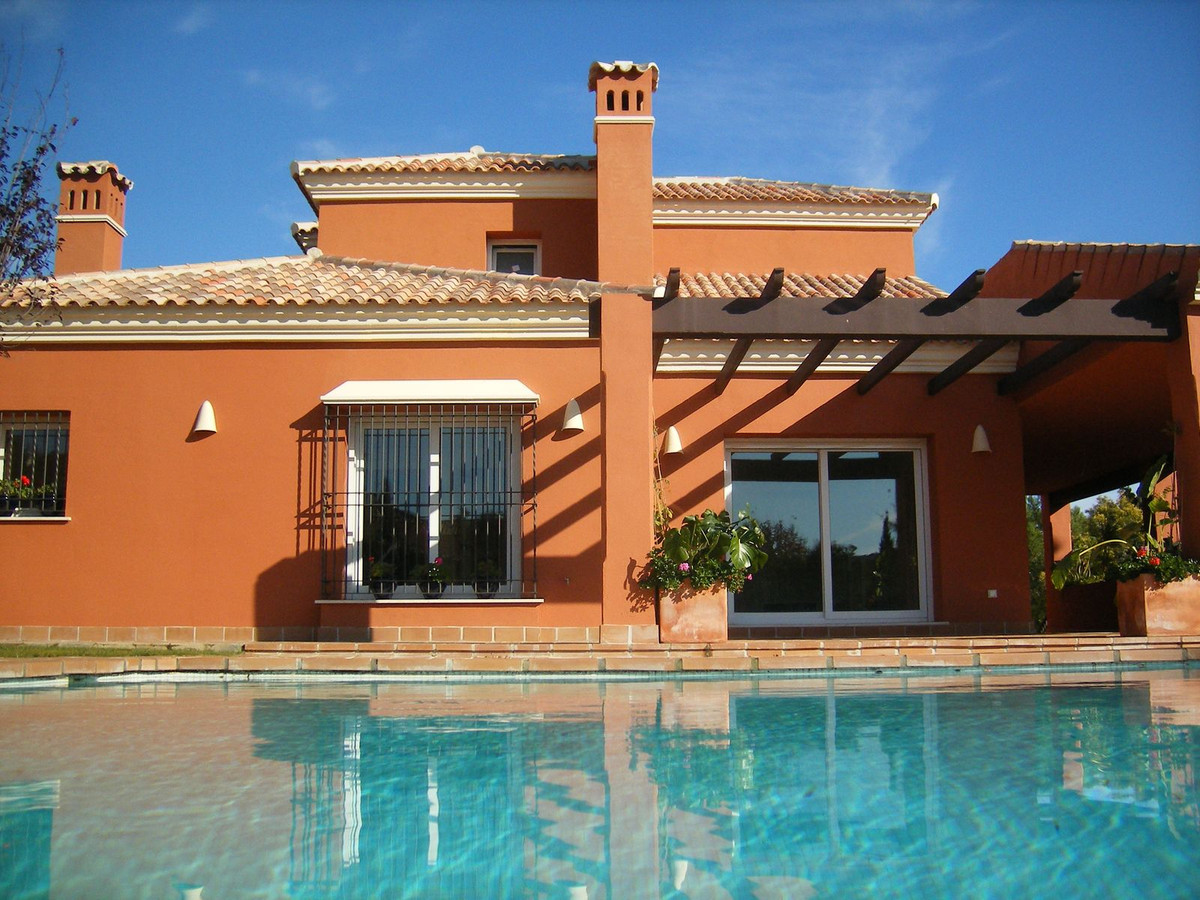 4 спални, 4 бани - Вила за продажба в Sotogrande Alto
