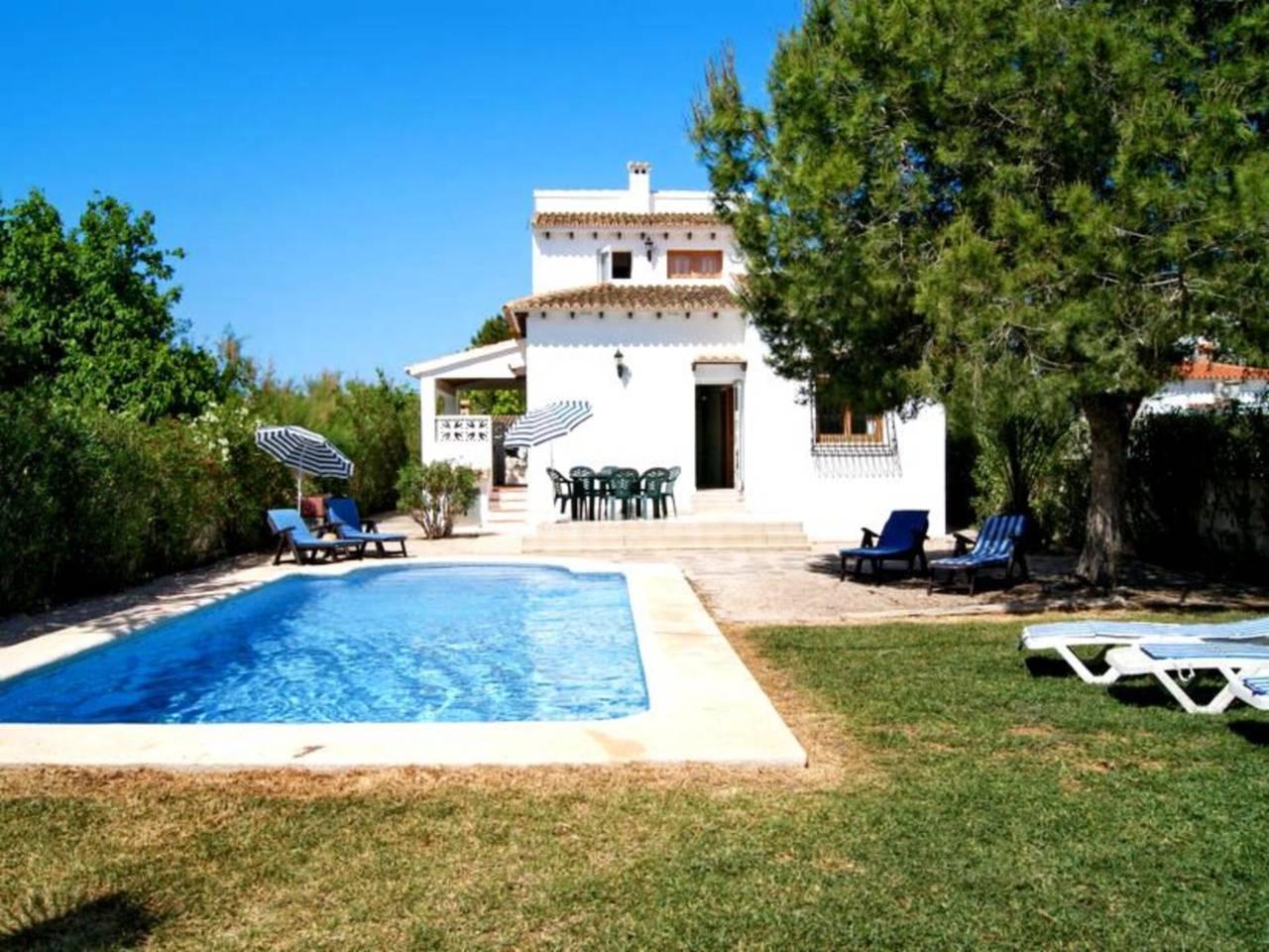 Casa Adosada de 4 Dormitorios en venta en Monte Pego, Dénia