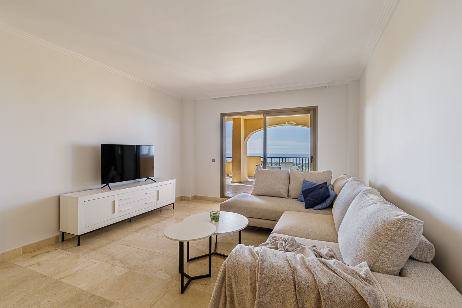 Piso de 3 Dormitorios y 2 Baños en venta en Benahavís