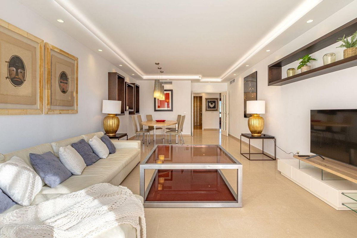 Ático de 3 Dormitorios en venta en Puerto Banús