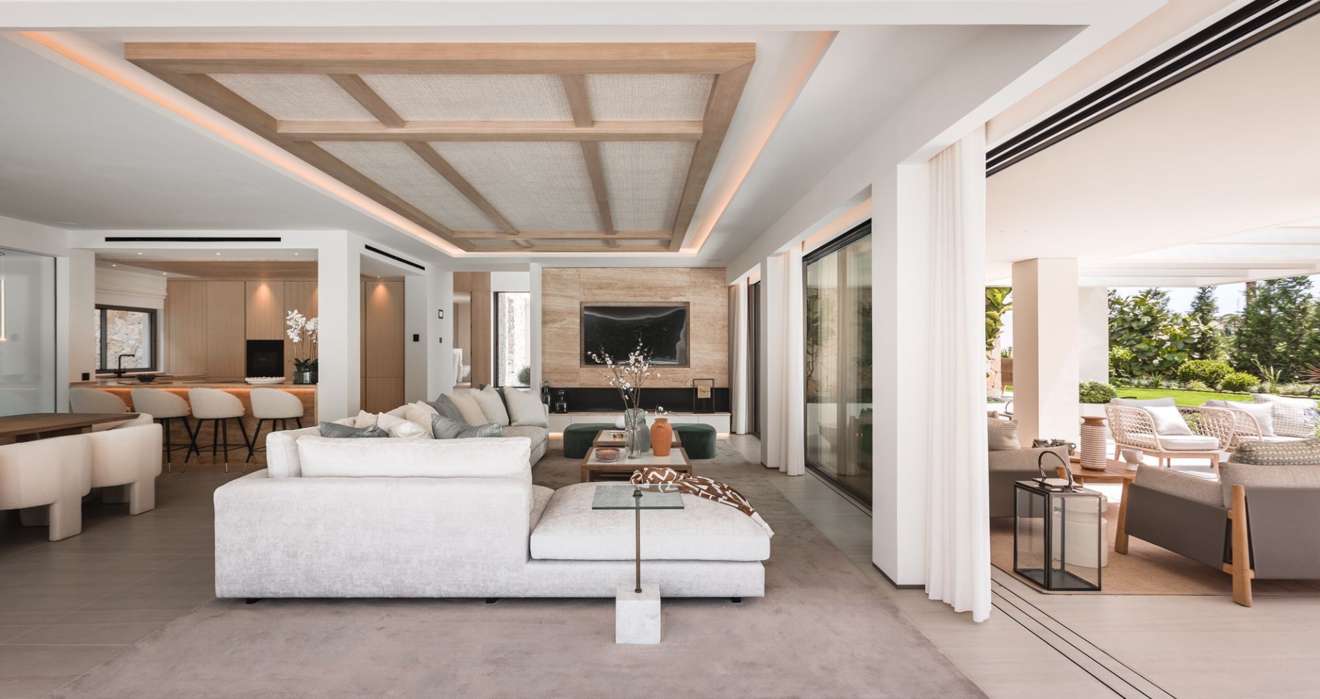 Casa de 5 Dormitorios y 6 Baños en venta en Nueva Andalucía, Marbella