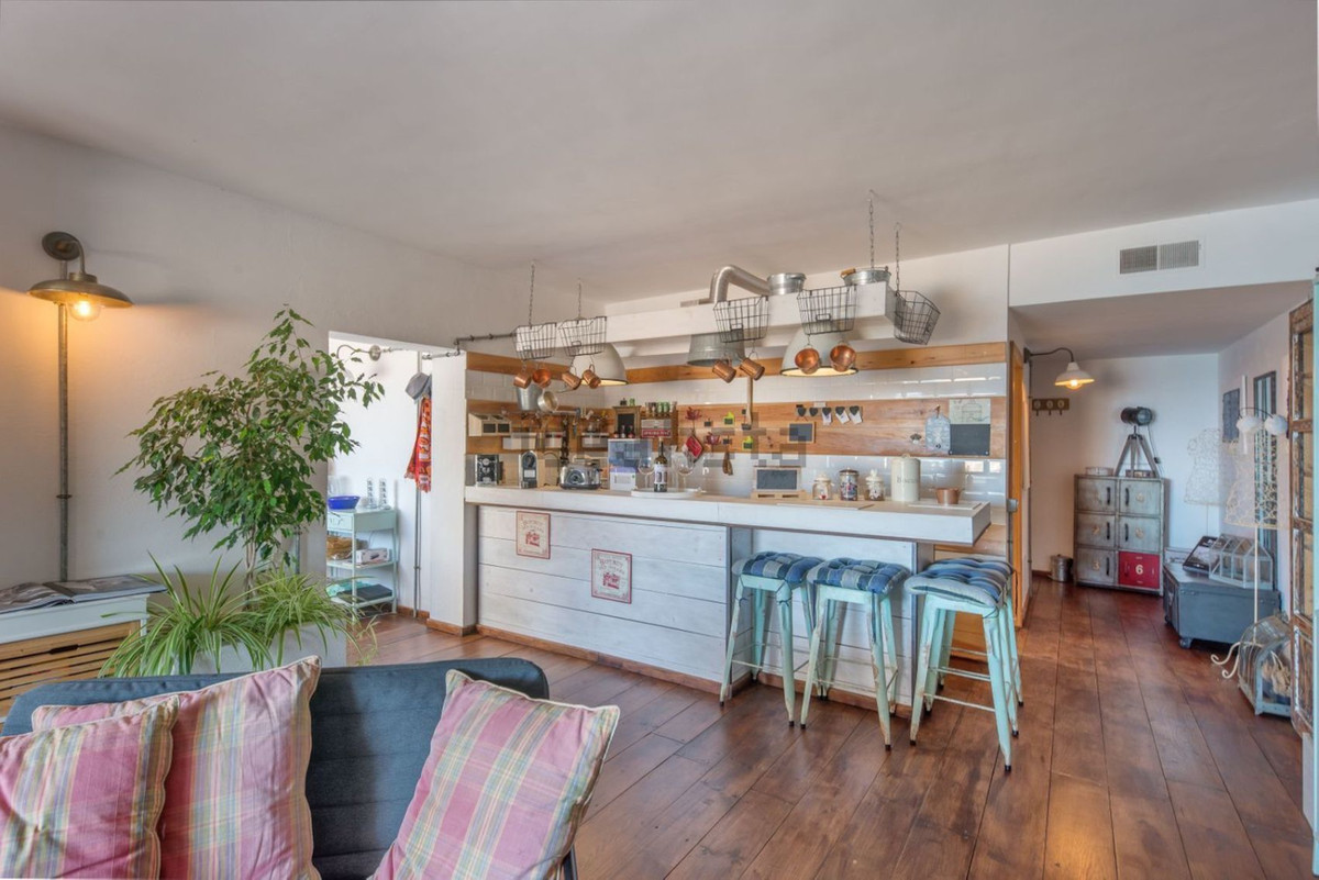 Piso de 2 Dormitorios y 2 Baños en venta en Puerto Banús