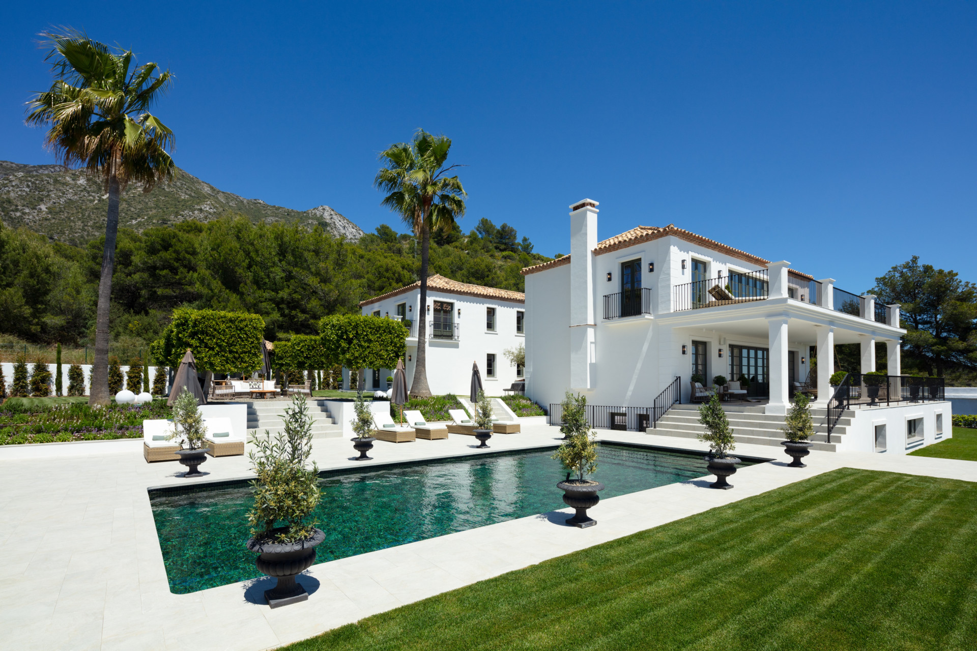 Casa de 6 Dormitorios en venta en Sierra Blanca, Marbella