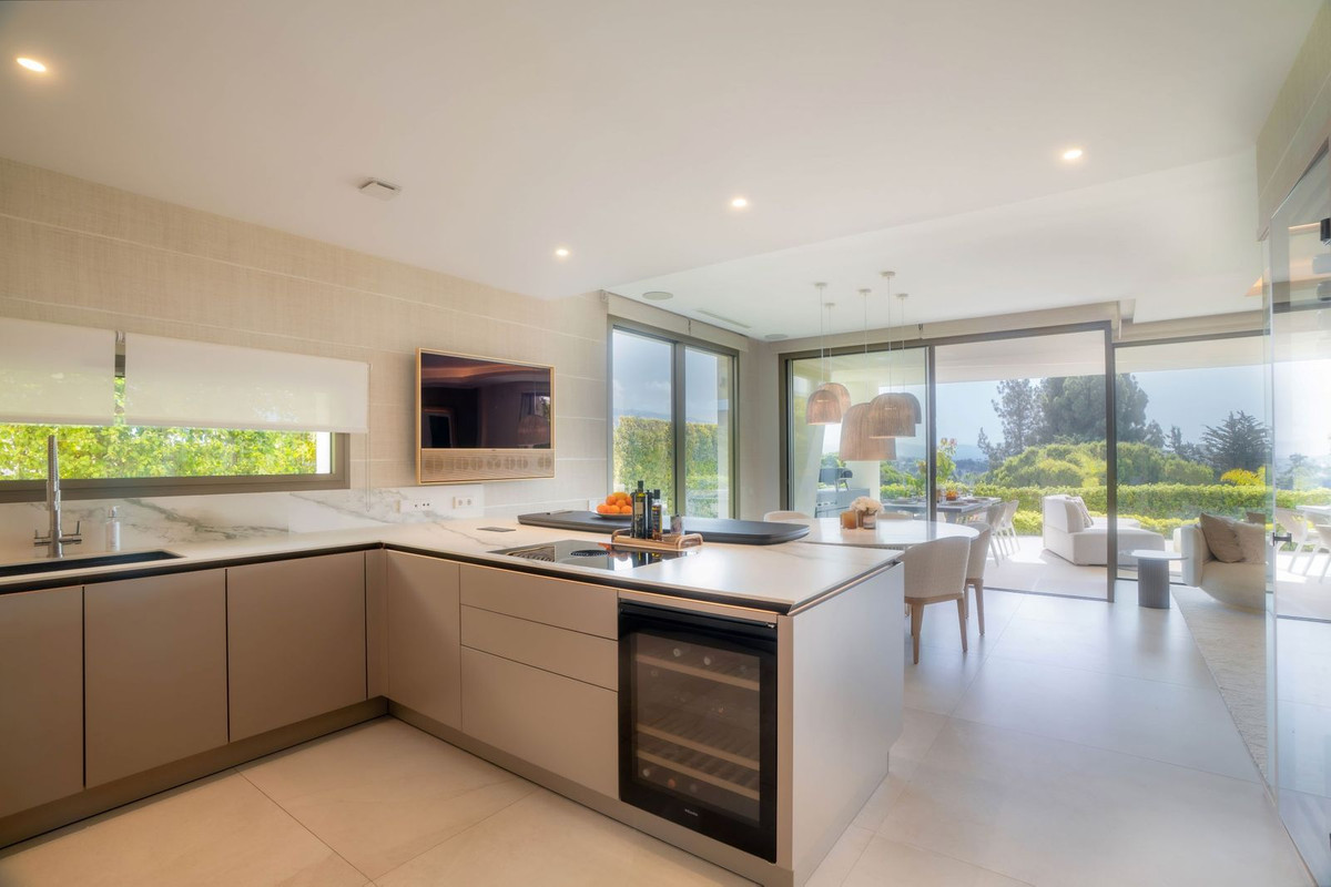 Casa de 3 Dormitorios en venta en Nueva Andalucía, Marbella