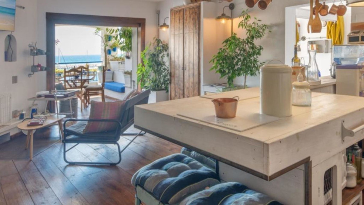 Piso de 2 Dormitorios y 2 Baños en venta en Puerto Banús