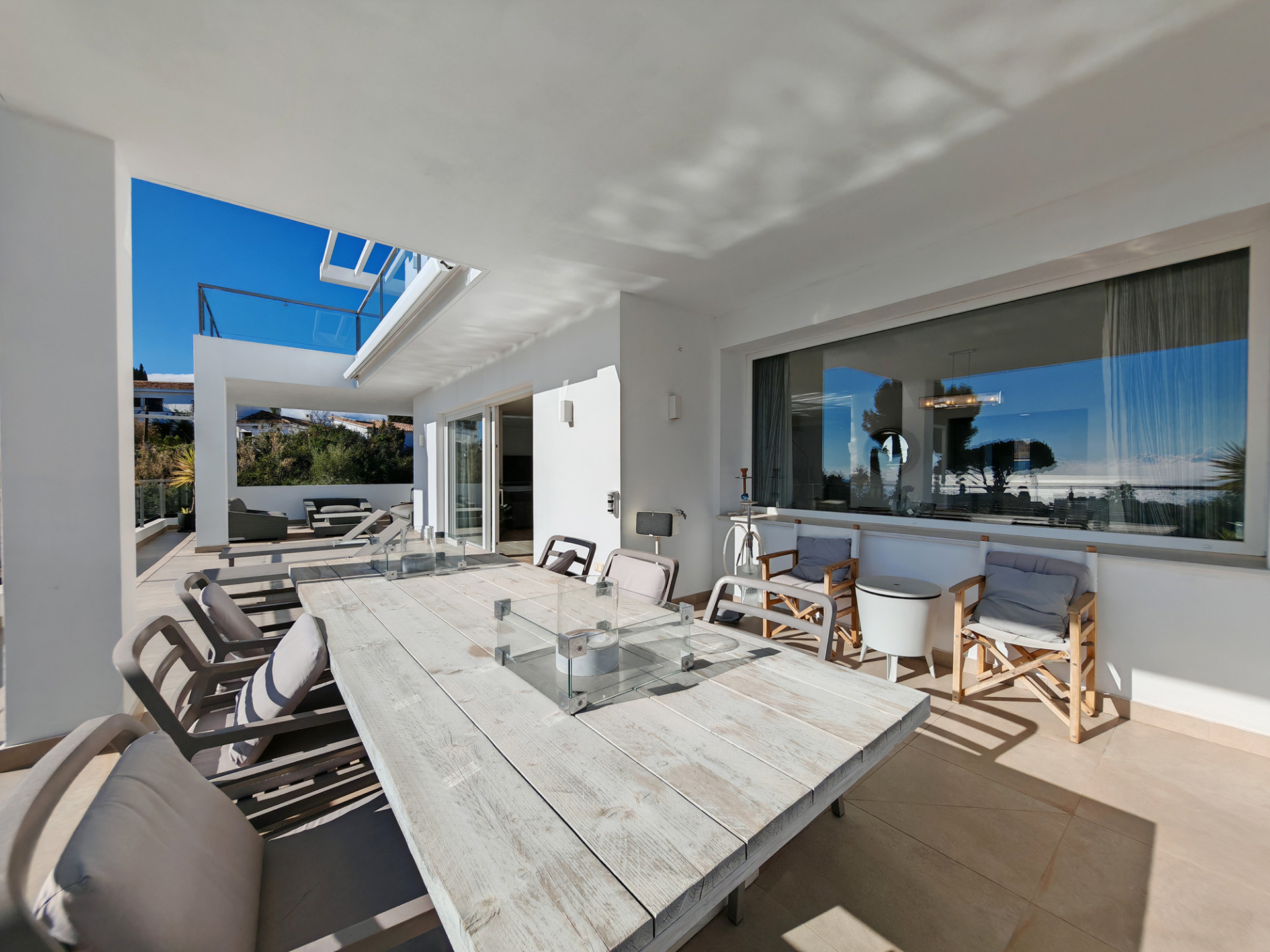 6 спални, 5 бани - Вила за продажба в El Rosario, Marbella