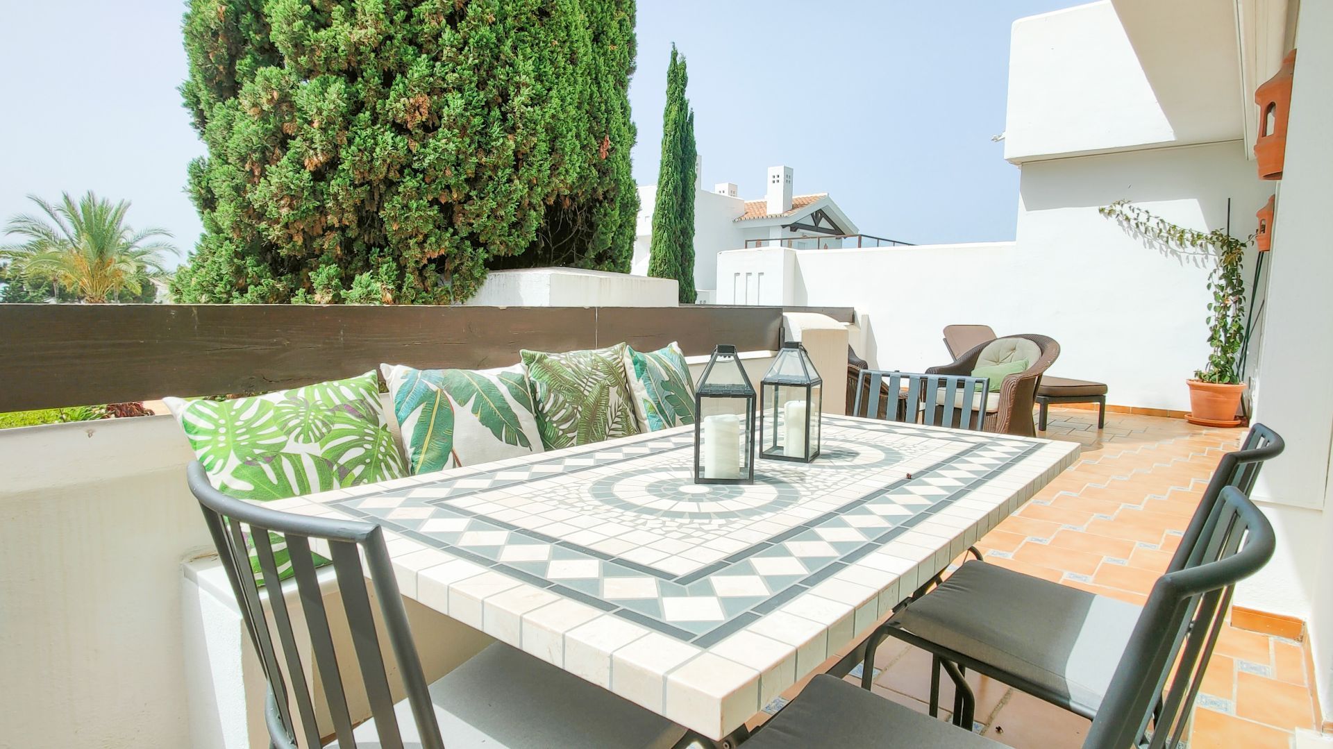 Piso de 3 Dormitorios y 4 Baños en venta en Río Real, Marbella