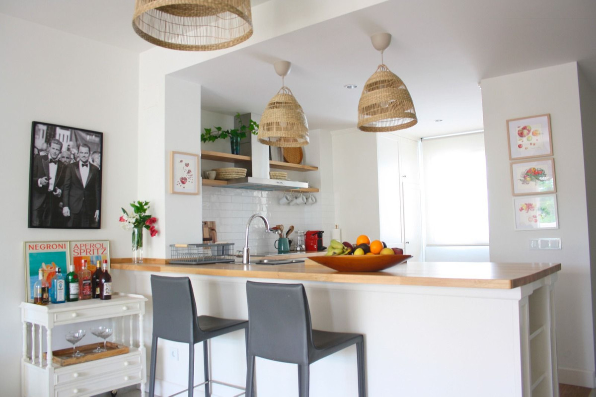 Piso de 2 Dormitorios en venta en Nagüeles, Marbella