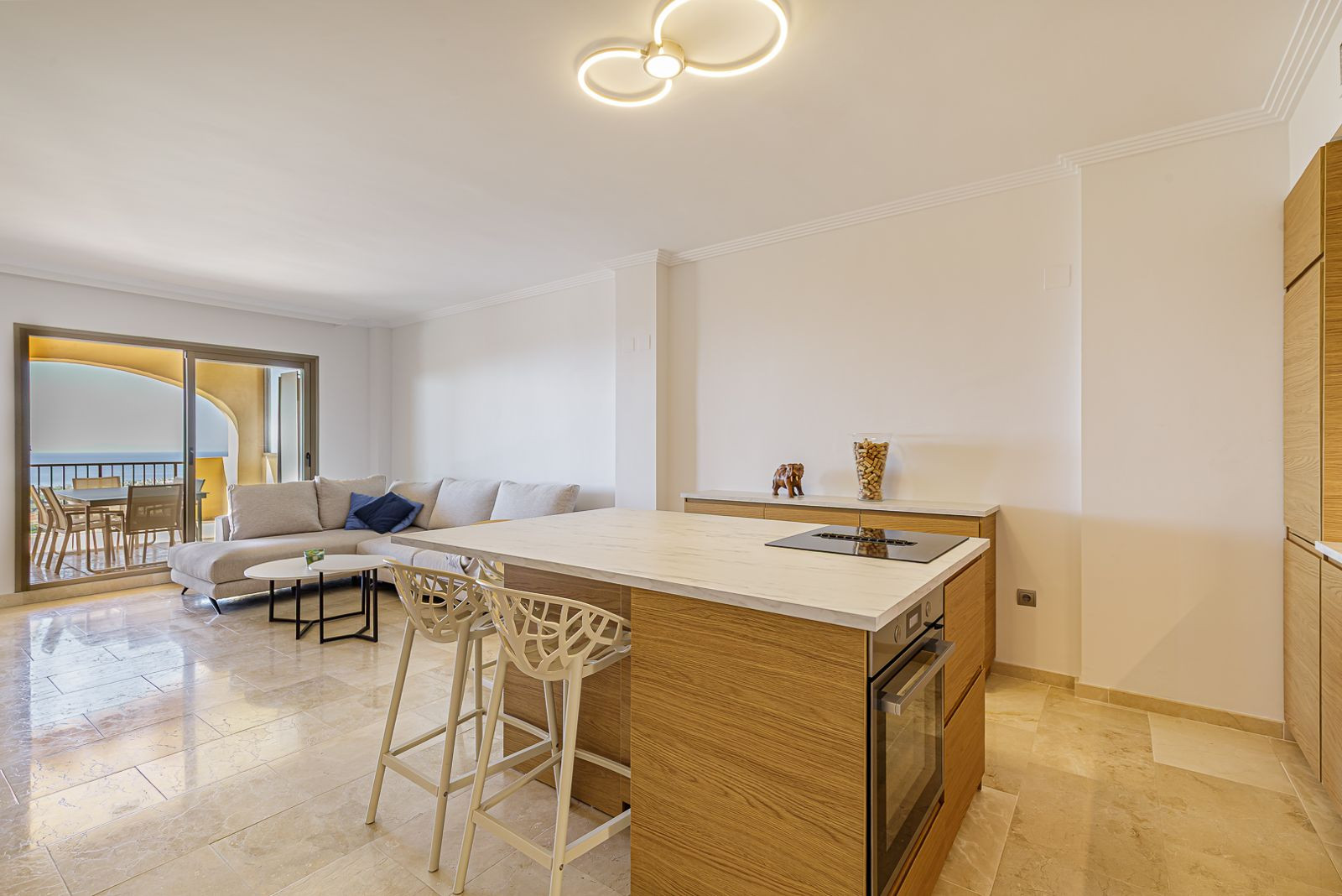 Piso de 3 Dormitorios y 2 Baños en venta en Benahavís