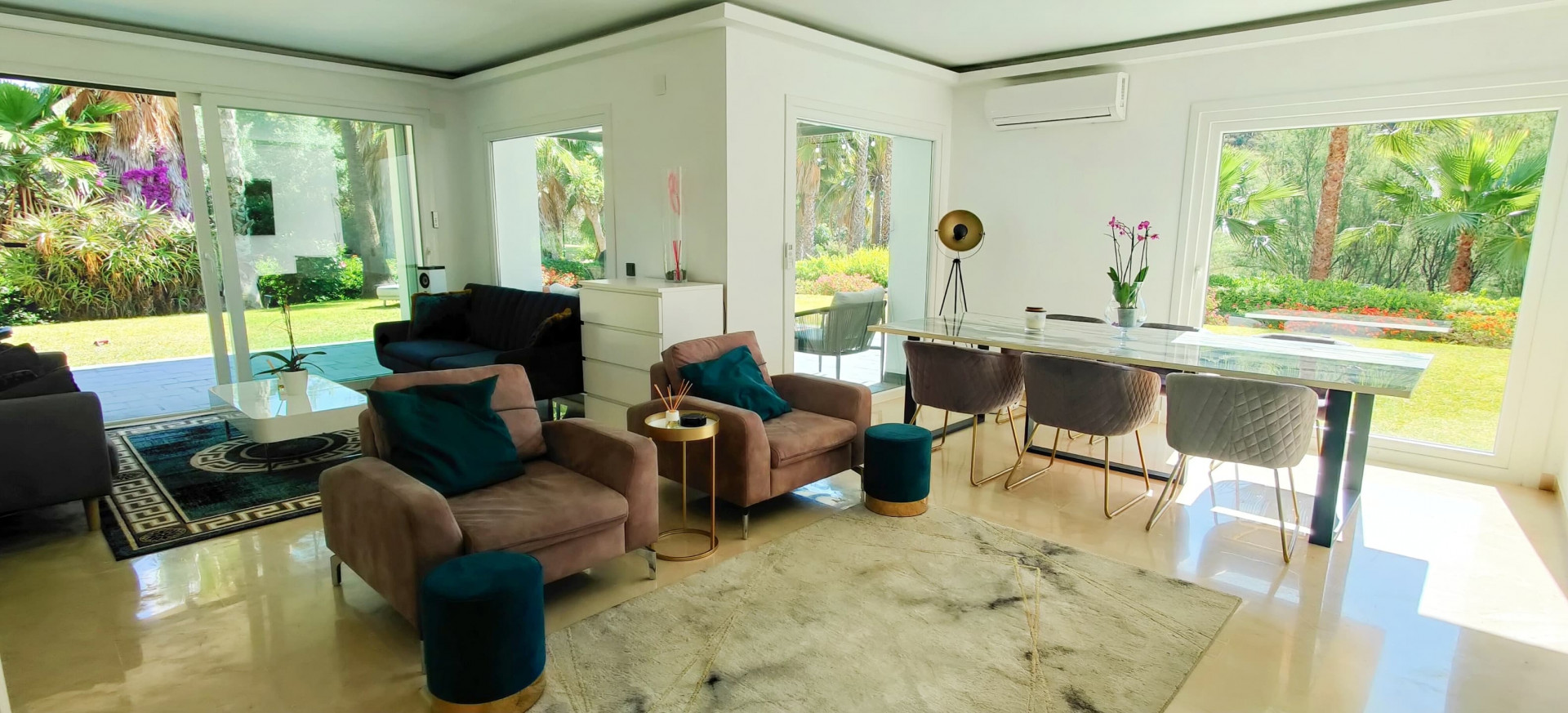 Piso de 2 Dormitorios y 2 Baños en venta en La Quinta, Benahavís